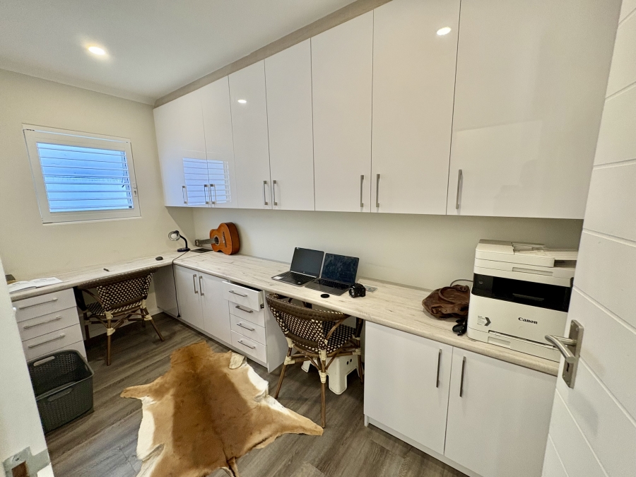 3 Bedroom Property for Sale in Sandown Western Cape